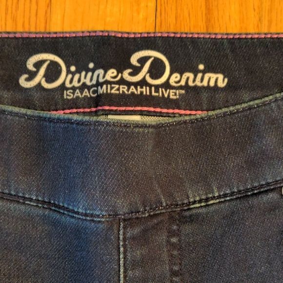 like NEW Isaac Mizrahi Live! Dark Blue Denim Jeans size 10P - Picture 1 of 12